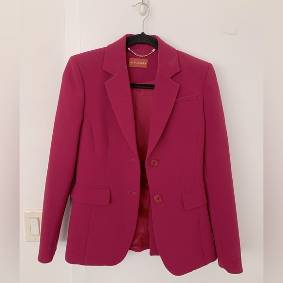 Altuzarra's 'Fenice' cady blazer in mulberry purple - Picture 5 of 9